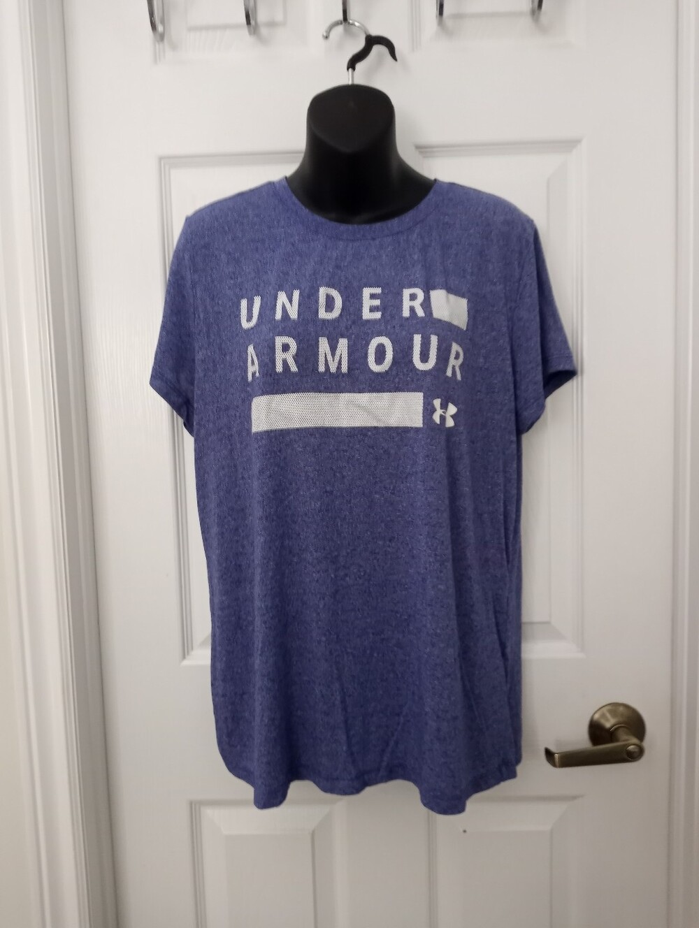 👠UNDER ARMOUR Tshirt👠